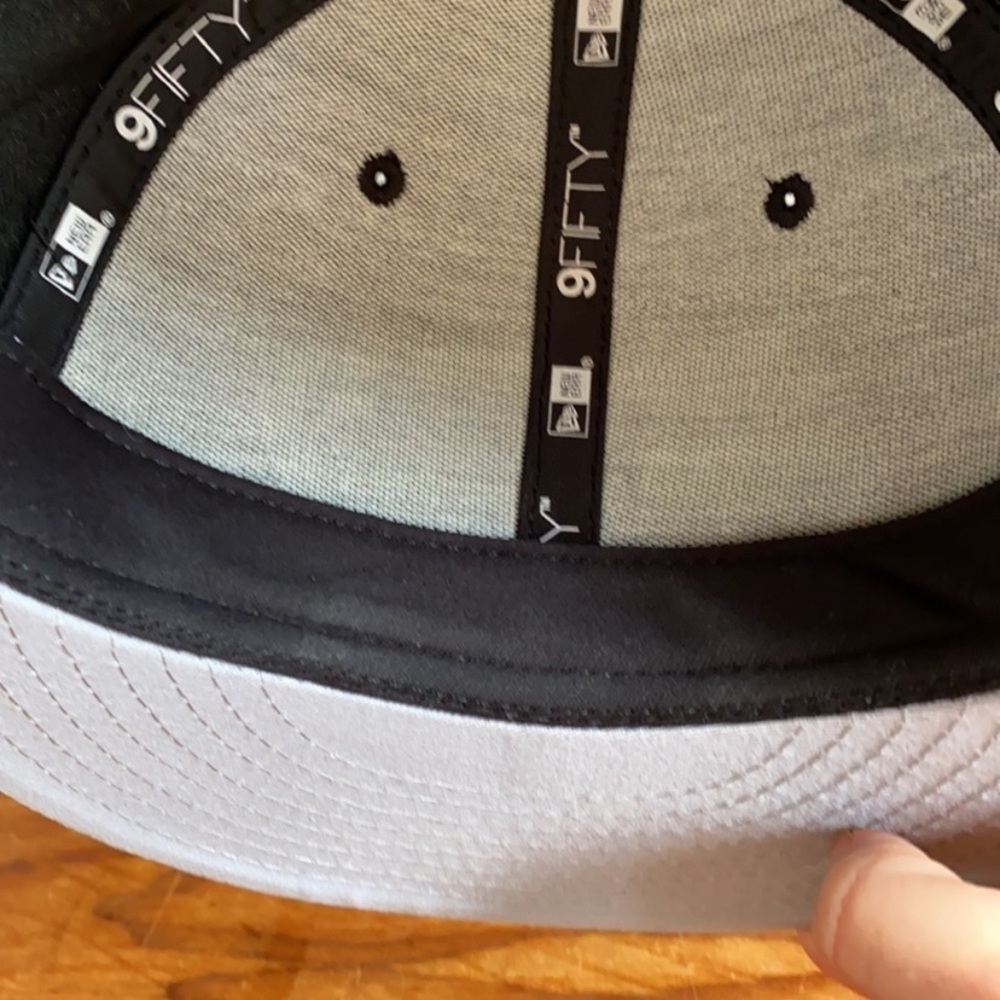 New Era Seahawks Men’s snap back Hat - Picture 8 of 8